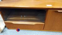 Retro TV sideboard - 3