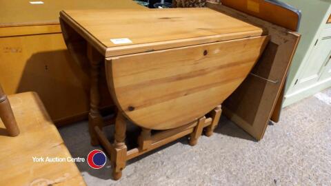Solid Pine Drop Leaf Table
