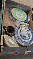 4 x boxes of pottery - 4