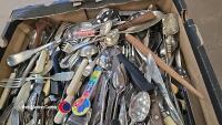 Box of cutlery - 2
