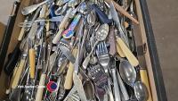 Box of cutlery - 3