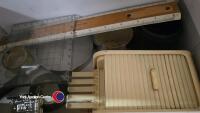 2 x boxes of miscellaneous bric a brac - 4