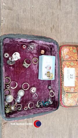 Trinket box with various rings