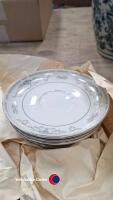 Fine Porcelain tea service including cake plate with handle, immaculate condition - 3