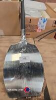 AGA pizza paddle