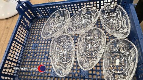 6 x cut glass avocado dishes