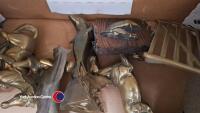 Box of assorted brassware inc horses theme items - 3