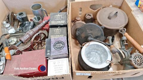 Box of pewter metal ware