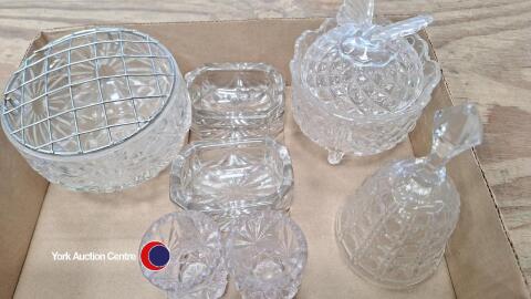4 x glass bowls