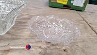 5 x glass ornaments - 4