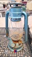 2 x oil lamp and candle lantern - 2