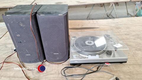 Technics record turntable plus 2 Technics speakers