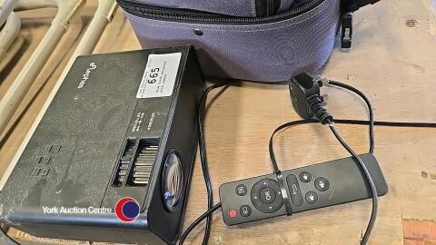 Blue tooth projector with remote