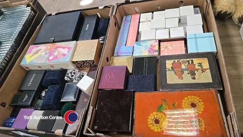 2 boxes of jewellery boxes