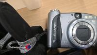 Canon powershot A710 digital camera plus canon 1 US70 digital camera - 2