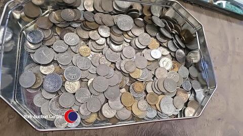 Tin of miscellaneous foreign coins