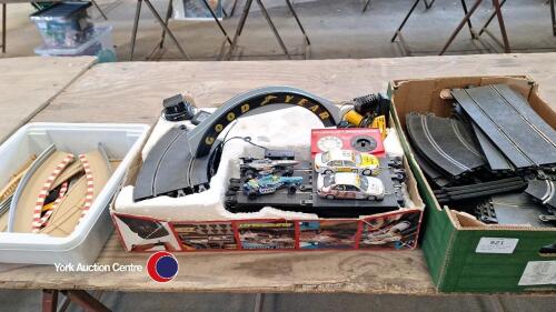 Car racing set, 4 cars with lots of extra track etc