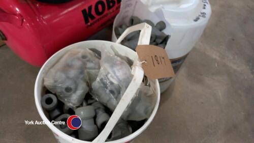 2 buckets of Hep20 plastic plumbing fittings