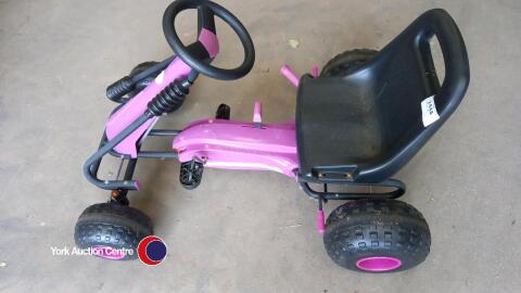 Girls go kart
