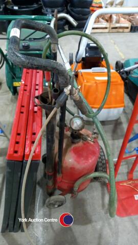 Oil recovery unit