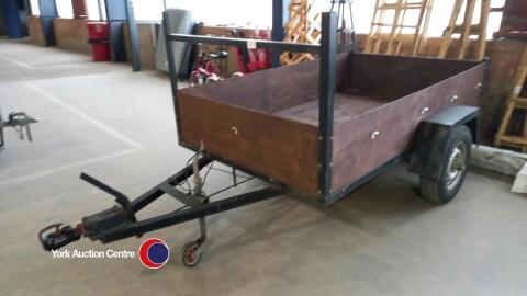 4ft6in by 7ft6in re boarded trailer