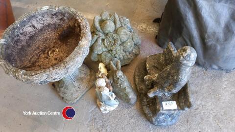Assorted garden ornaments