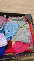 Various knitted squares - 3