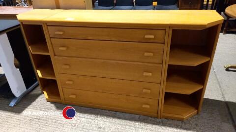 5 Drawer unit with matching end shelf units