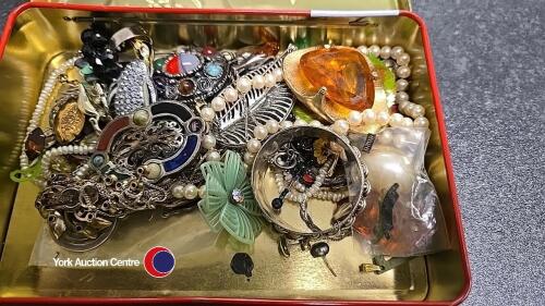 Costume jewellery