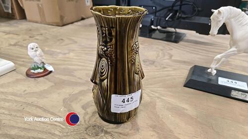 Vintage Sadler celery face vase