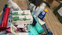 Box of assorted toiletries - 2