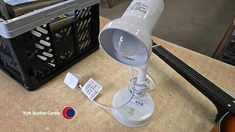Table lamp