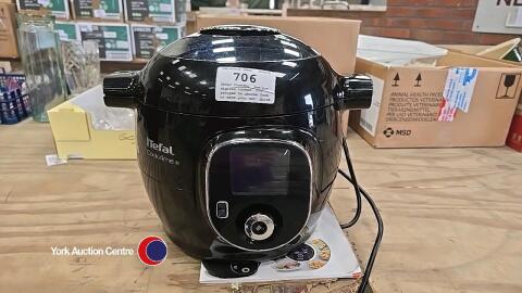 Tefal Cook4me, one-pot digital cooker. 100 recipes to choose from or save your own. Quick cook, classic cooking, reheat, keep warm and delayed start
