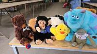 Box of various teddys - 2