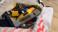Bag of Lego inc mini figures - 2