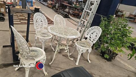 Metal garden table and 4 chairs