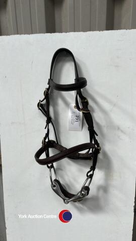 Inhand showing bridle with 5' snaffle bit