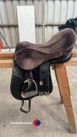 17.5' black leather Fieldhouse saddle - 5