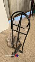 2 Saddle racks