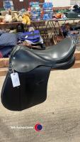 17.5' Barnsby Brown leather show saddle. - 5