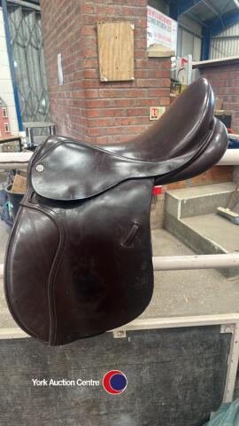 17' brown Barnesby leather saddle