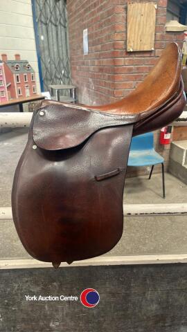 16' brown Fieldhouse leather saddle