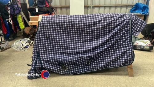 6ft Mark Todd lightweight rug