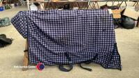 6ft Mark Todd lightweight rug - 3
