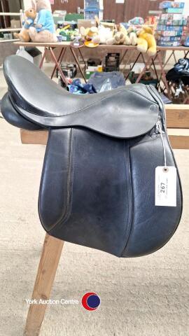 17' Black Wide Saddle
