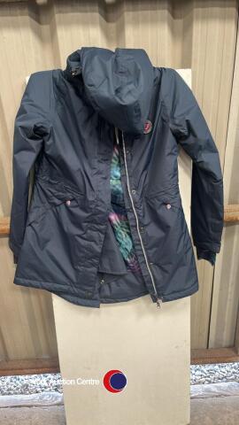 Yard coat
