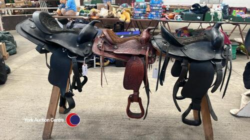 3 American saddles