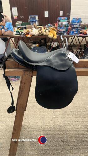 Standard donkey saddle good condition
