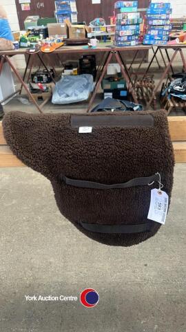 Supreme products 16' brown show numnah