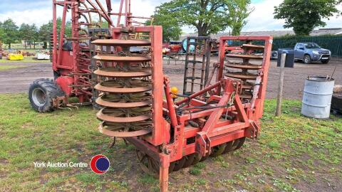 Farm Force 4m front press and tines, hydraulic folding